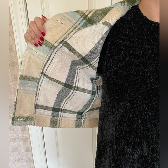 Plaid shacket - Picture 3 of 3